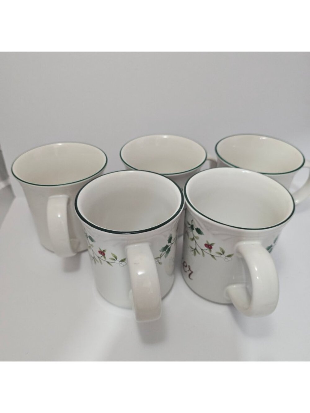 5 Pfaltzgraff Winterberry Mugs Holiday Joy Cheer Dishwasher Microwave Safe 12oz - Picture 3 of 6